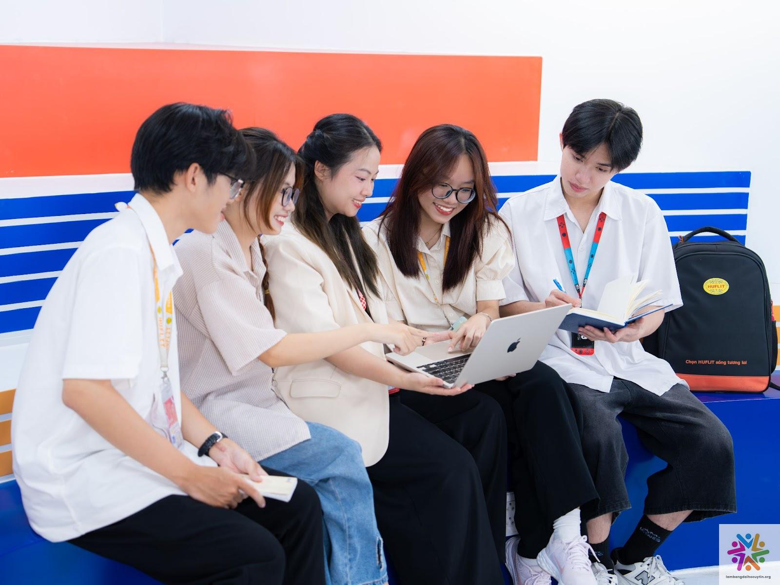 Tư Duy và Kế Hoạch: Nền Tảng Vững Chắc Cho Sinh Viên Ưu Tú