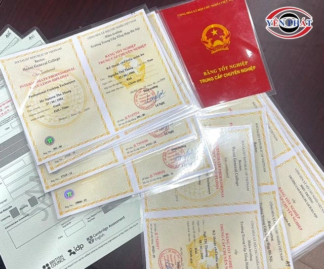 bằng đại học có cần ép plastic không - Hình 4
