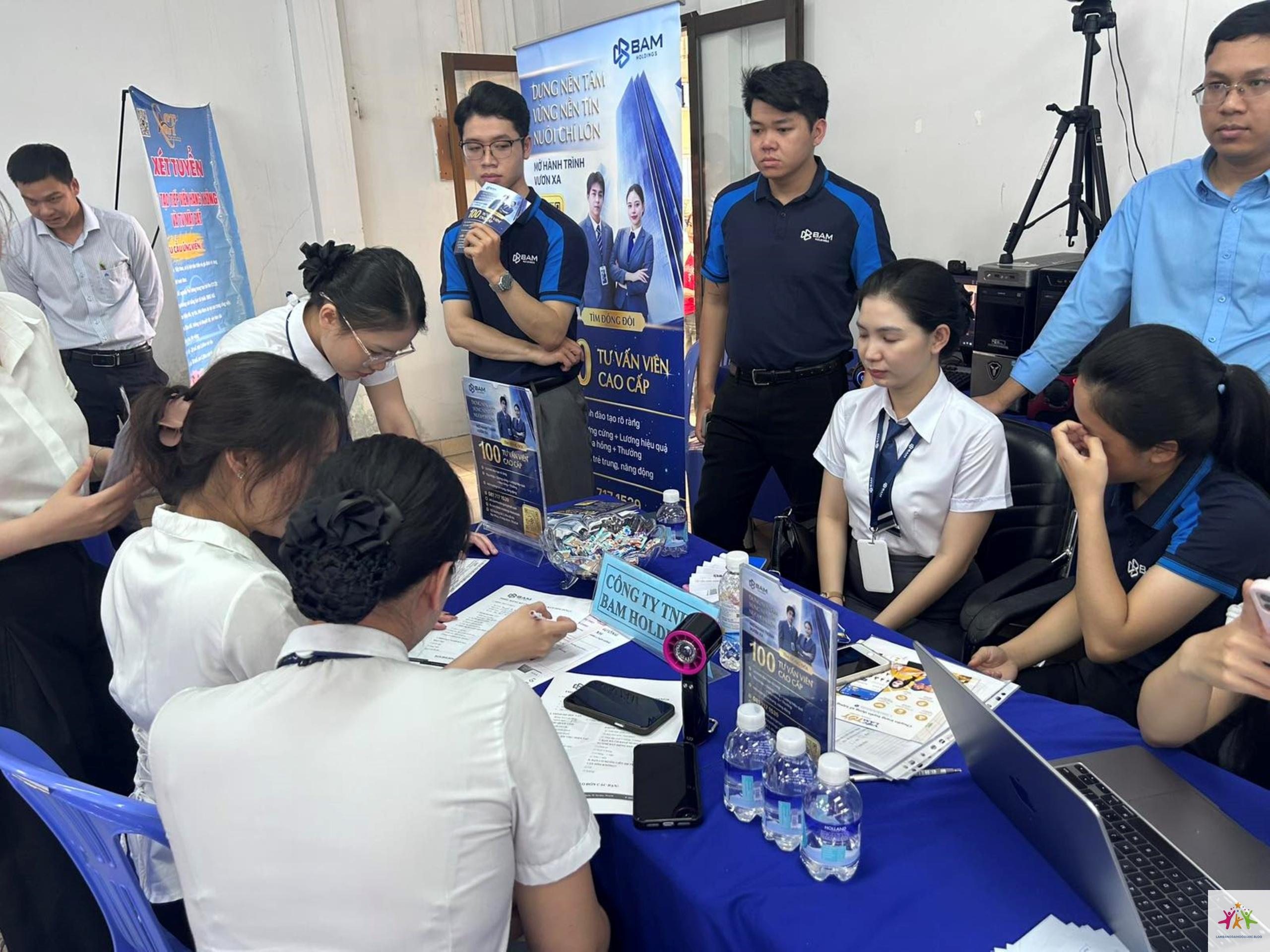 bằng đại học có giúp tăng cơ hội tuyển dụng không - Hình 3
