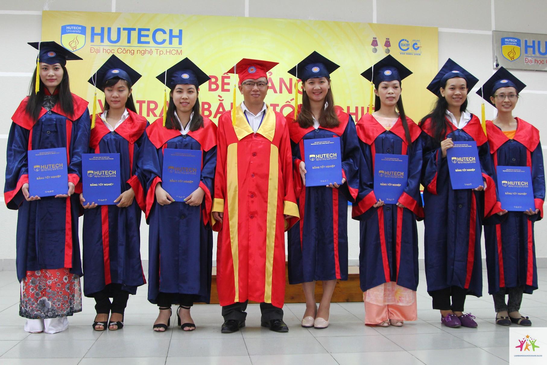 bằng đại học có màu gì - Hình 4
