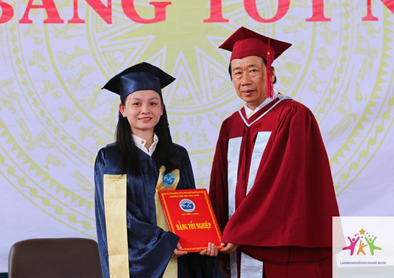 bằng đại học và bằng cử nhân khác nhau không - Hình 4